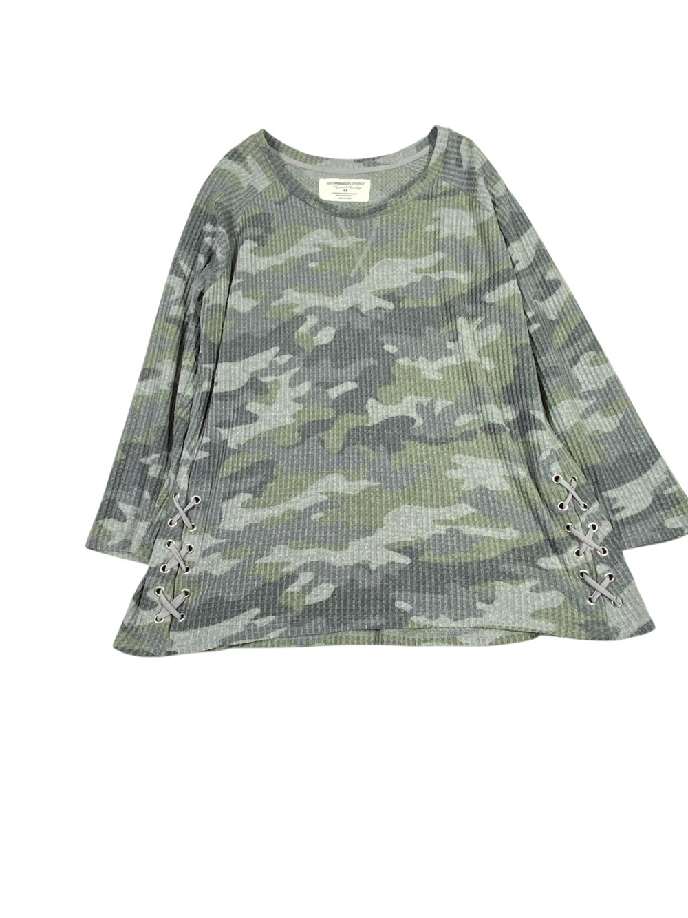 The Sweatshirt Project Camo Waffle Thermal Shirt Women's 1X Lace Details Casual